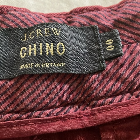 J Crew chino 4” shorts burgundy/wine color size 00 - Picture 2 of 4